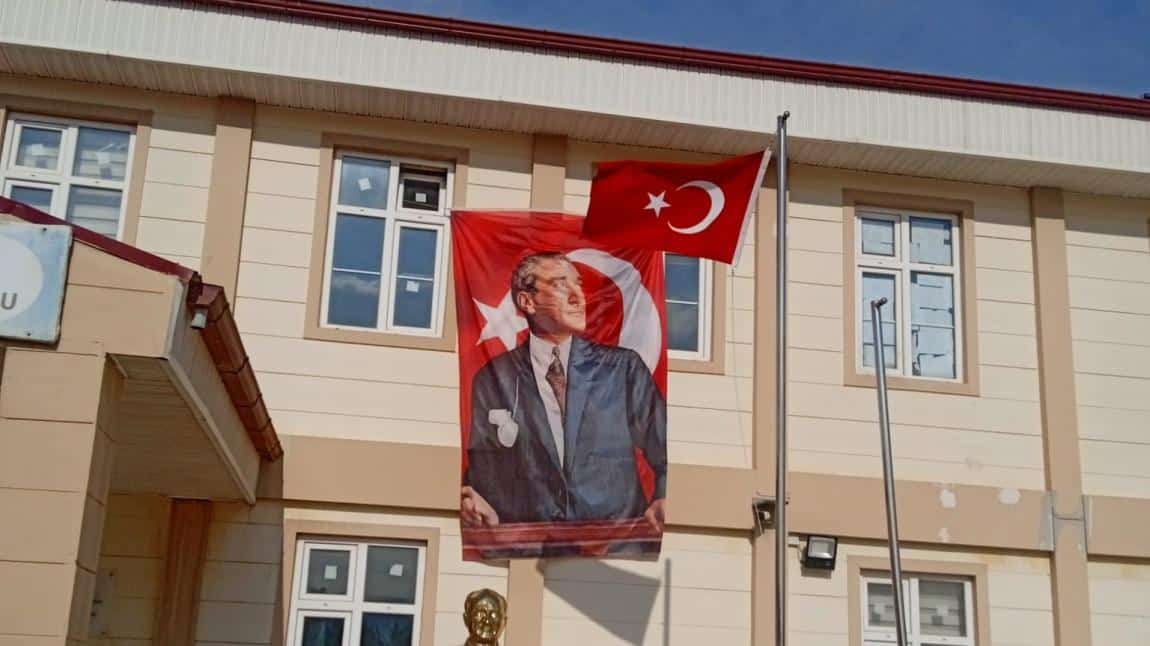 2024-2025 EĞİTİM ÖĞRETİM YILI OKULUMUZDA 10 KASIM ATATÜRK'Ü ANMA ETKİNLİKLERİ YAPILDI 